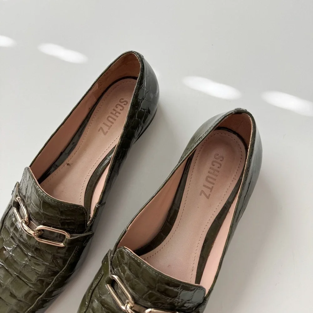 Schutz Olive Green Croc Embossed Patent Leather Horsebit Loafers 7B Preppy